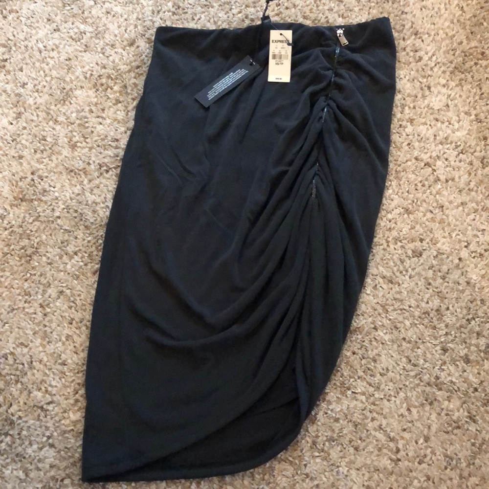 Asymmetrical skirt